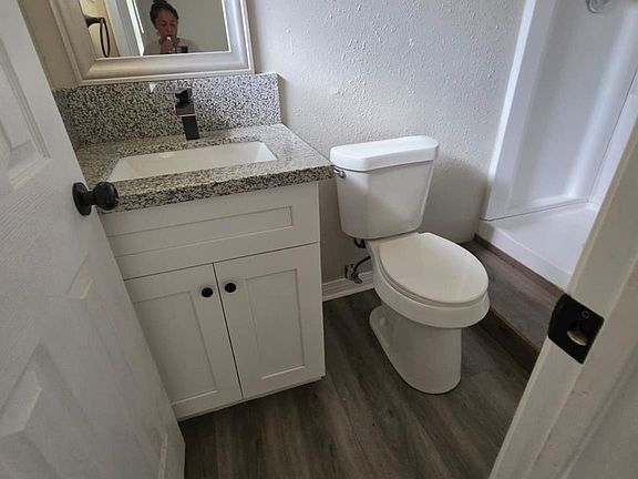3rd image of 10922 Lockgate Ln