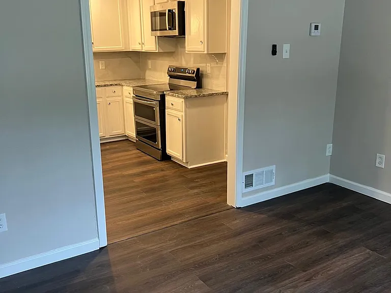 6030 Mallory Rd — Photo 10