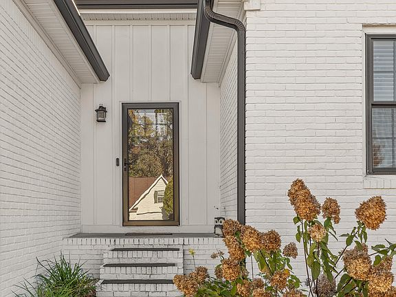 3rd image of 9920 Brently Estates Dr