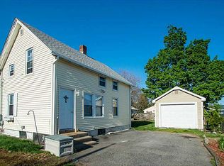 32 Hand St, Pawtucket, RI 02861
