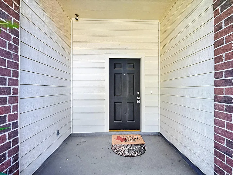 2902 Burgess Hill Ct — Photo 4