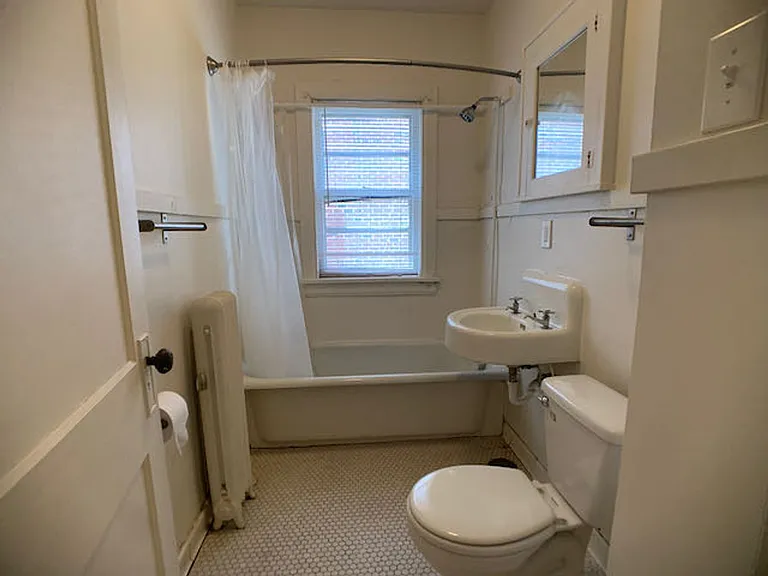 1168 Grand Ave — Photo 20