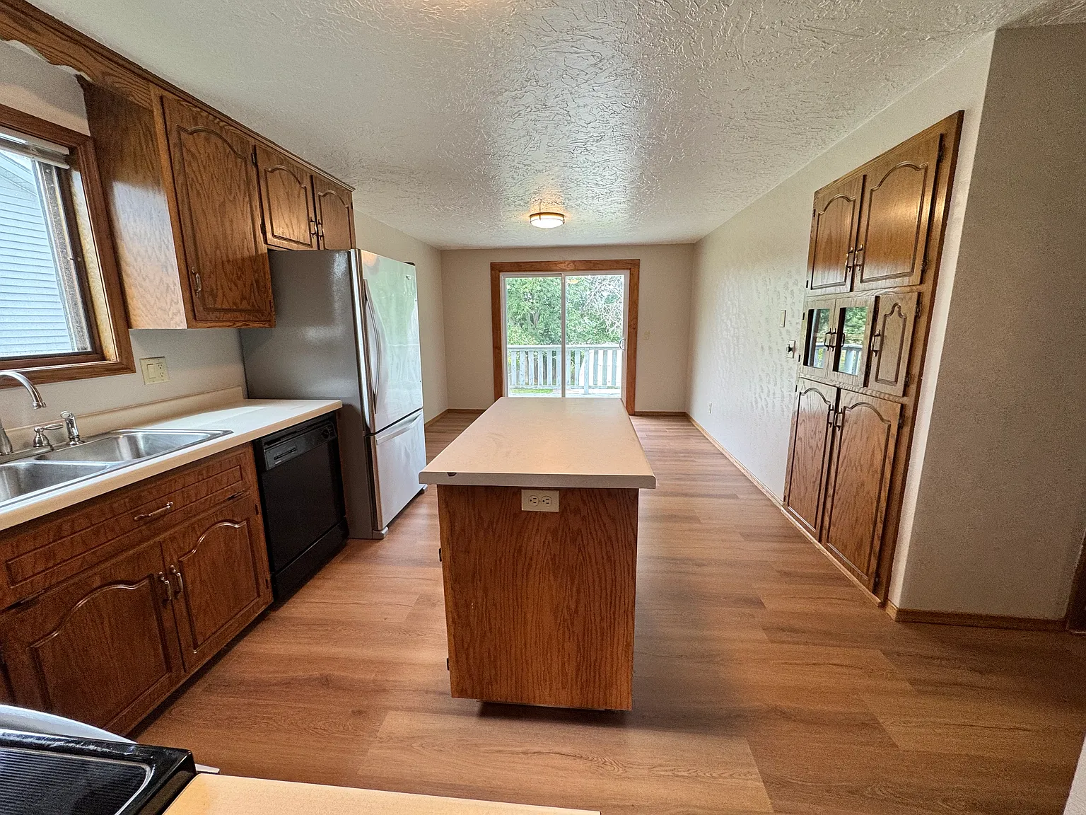 3 bed, 1786 sqft, $1,950 — Photo 4