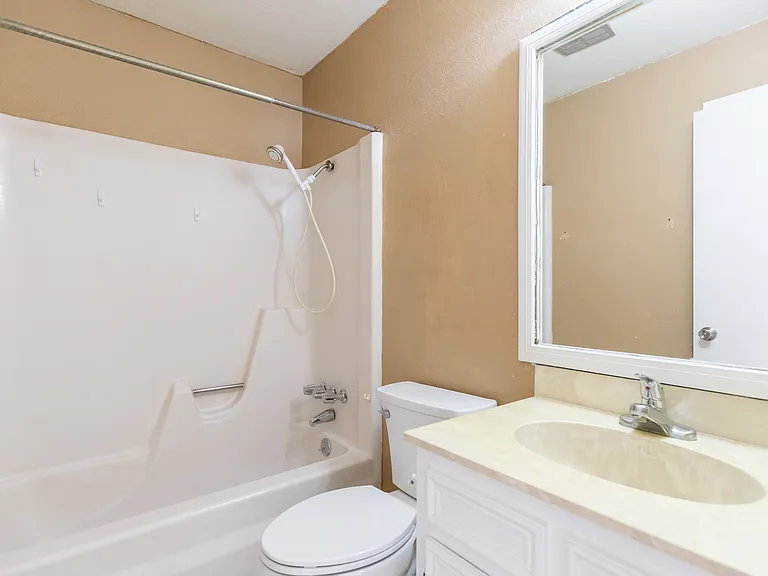 1733 Chucker Ct — Photo 16