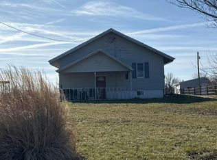 132 Cherry St, Vergennes, IL 62994