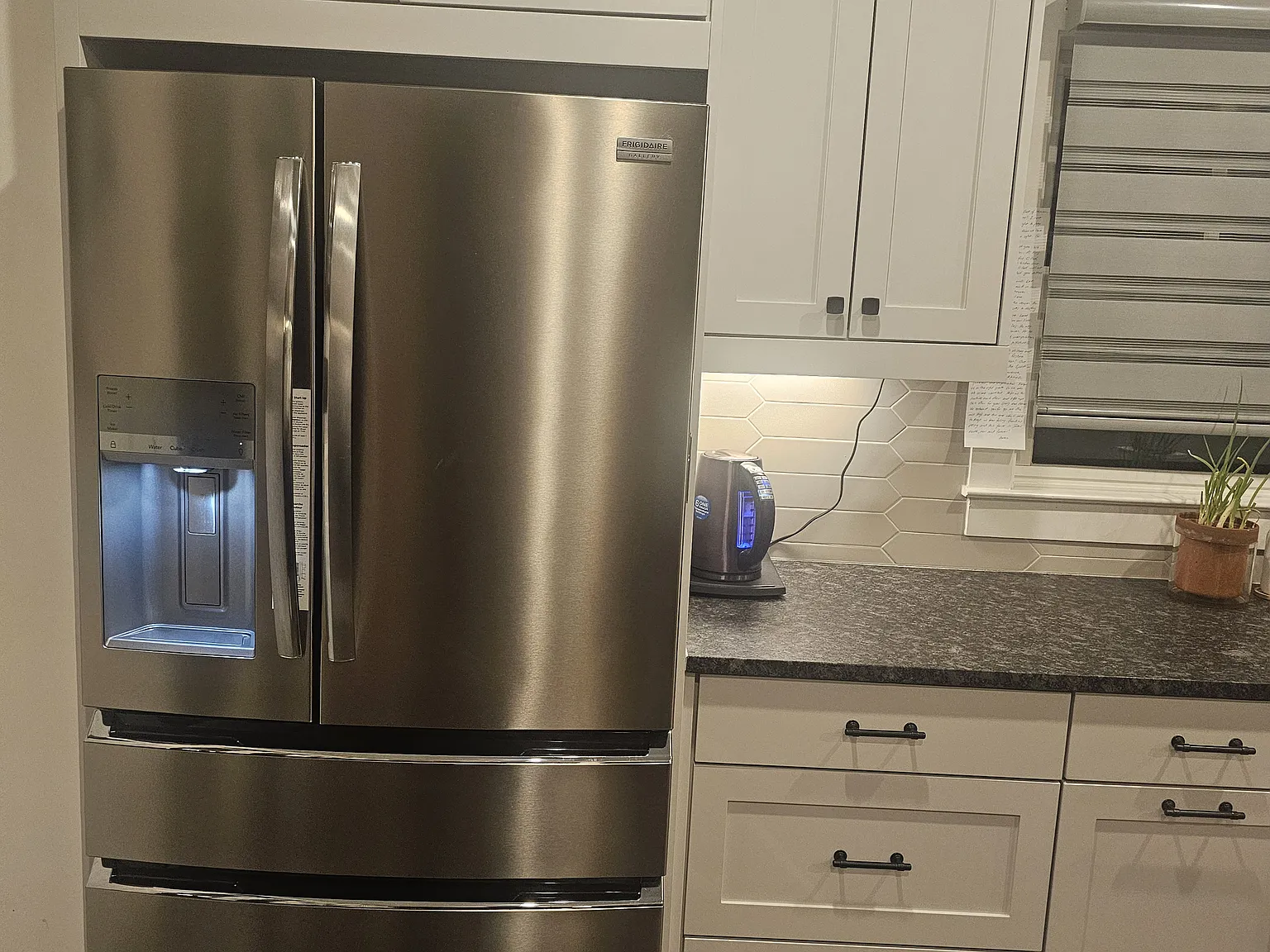 3 bed, 1890 sqft, $3,500 — Photo 2