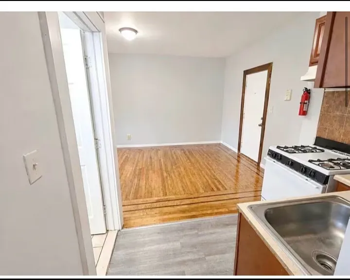 659 Sanford Ave #G — Photo 4