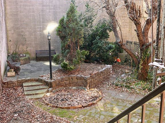 5th image of 2148 45th Ave APT 1L