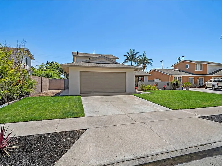 9404 El Blanco Ave — Photo 3