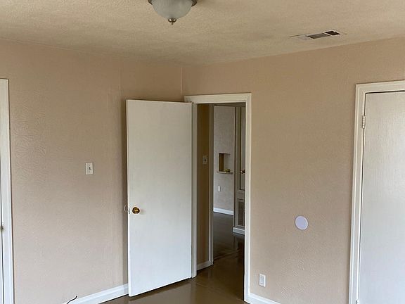 4th image of 6105 Canal Blvd
