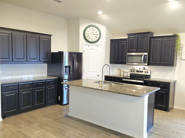 3521 Tahiti Ln — Photo 2