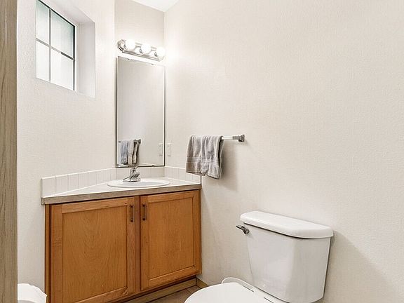 5th image of 10435 3rd Avenue SW