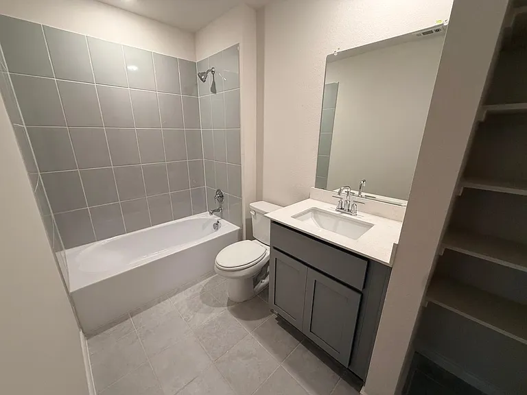 1313 Hopes Lake Dr — Photo 5