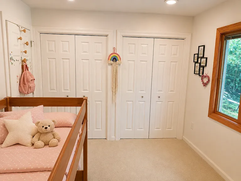 1053 Belvedere Ln — Photo 14