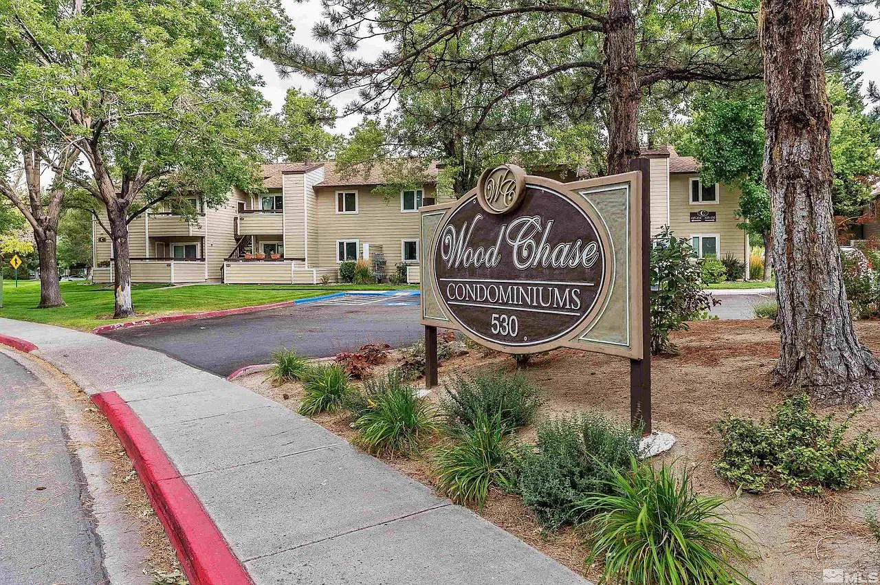 2 bed, 835 sqft, $1,650 — Photo 1