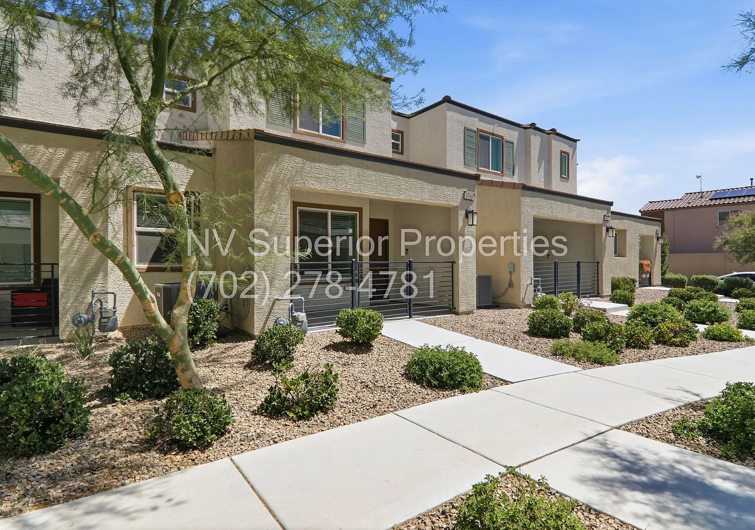 NW! 3 Bedroom Townhouse!! Gated!! Parks!! All Tile Floors Downstairs!! 2 Car Garage — Photo 4
