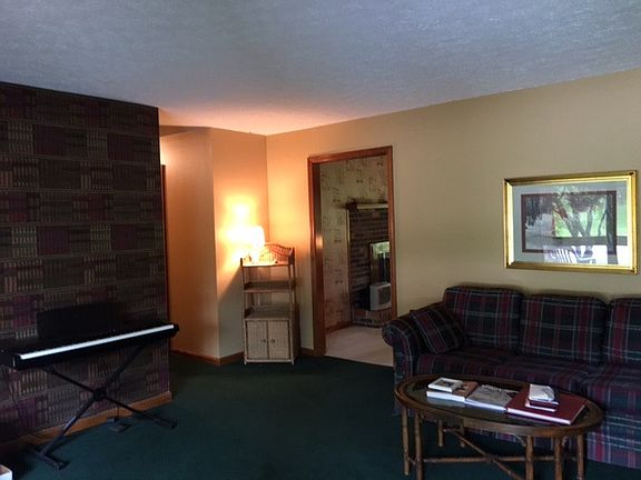 5th image of 3210 S Uppington Ct