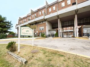 10 Eddystone Ave #108, Toronto, ON M3N 2T2