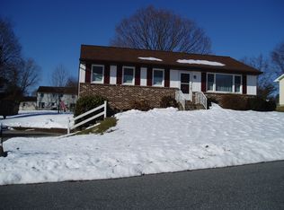 340 Curby Dr, Mountville, PA 17554