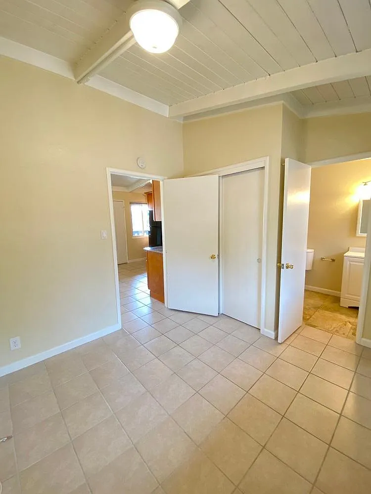 1729 Lincoln Ave — Photo 4