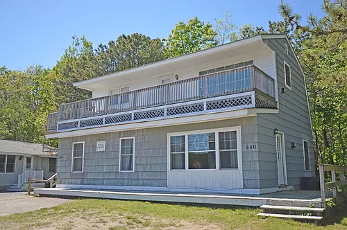 680 Kings Hwy Photo 1