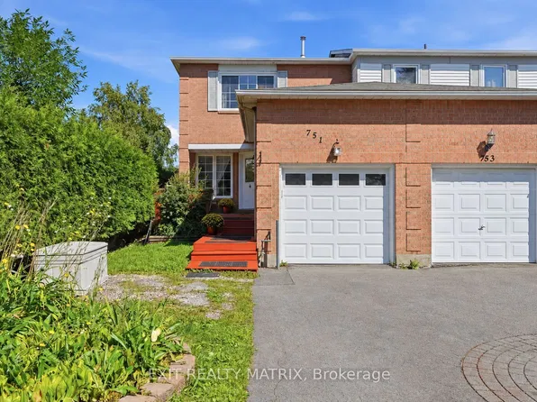 751 Clearcrest Cres, Ottawa, ON K4A 3E7
