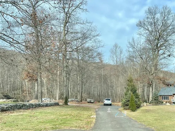 Joseph Circle, Haddam, CT 06438