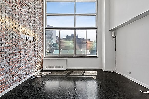 1st image of 22 W 15th St APT 3I
