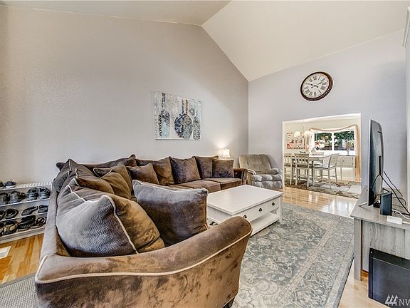 4th image of 26107 48th Avenue Ct E