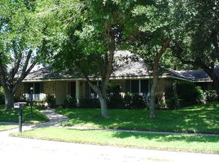 208 King Arthur St, Victoria, TX 77904