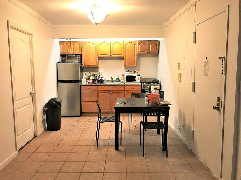 1st image of 237 E 2nd St #2