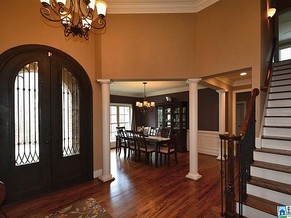 3rd image of 221 Bear Holler Dr