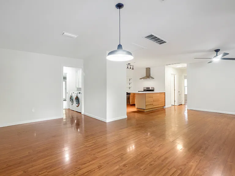 210 Nelray Blvd — Photo 6