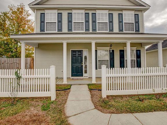 3rd image of 320 Savannah River Dr