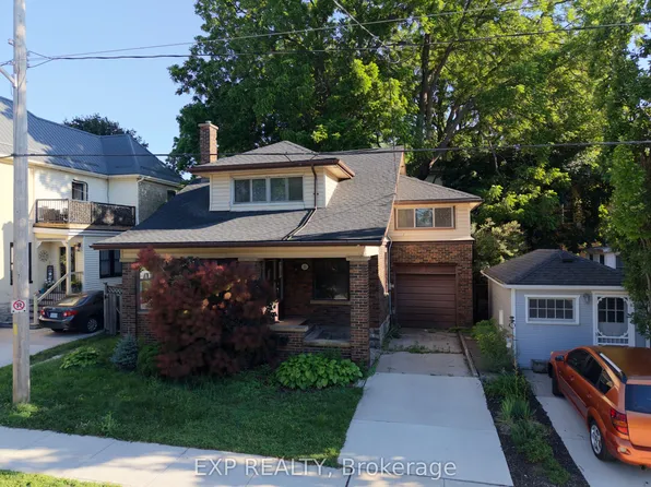 15 Saint Annes Pl, Saint Thomas, ON N5R 2W2