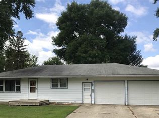 700 S Crescent St, Flandreau, SD 57028