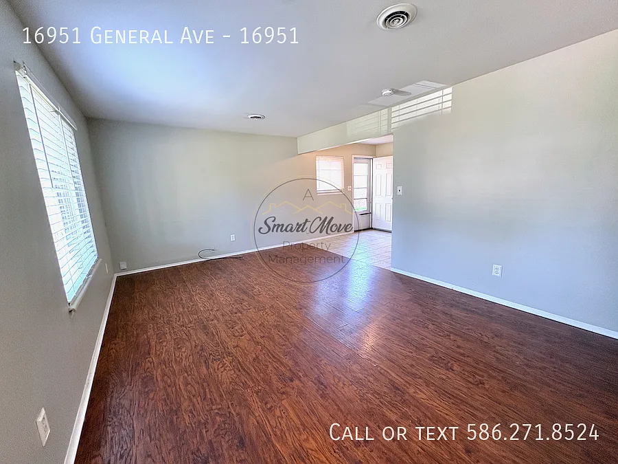 16951 and 16953 General — Photo 4