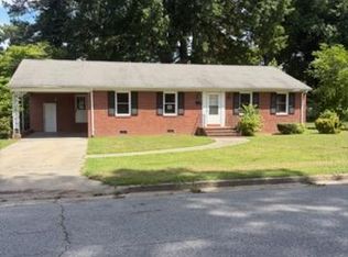 306 Lee St, Emporia, VA 23847