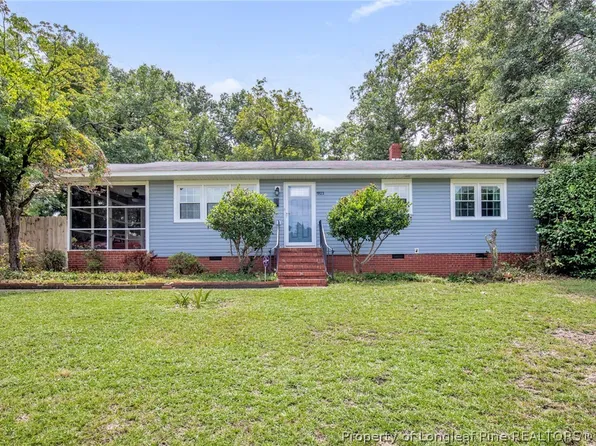 1923 McGougan Rd, Fayetteville, NC 28303