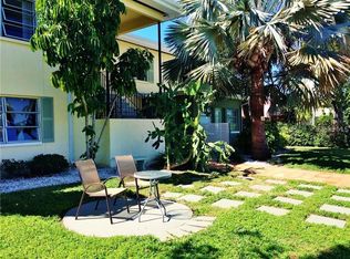 12175 3rd St E APT 6, Treasure Island, FL 33706