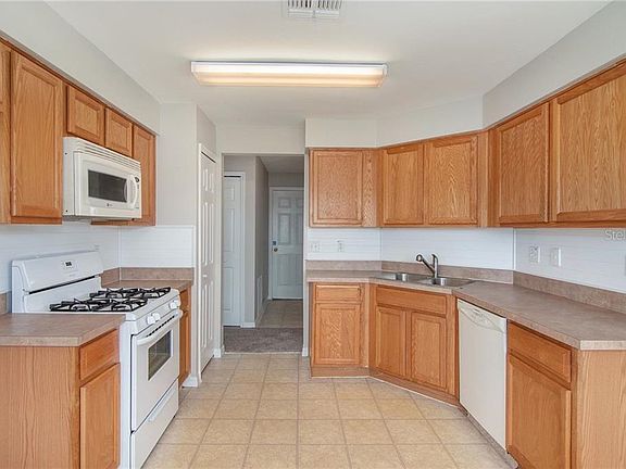 3rd image of 13117 Baneberry Ct