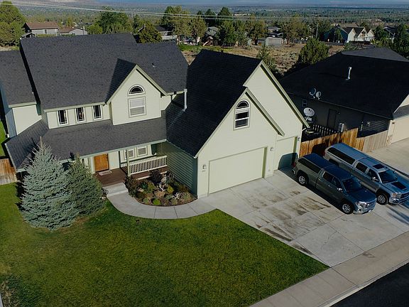 3rd image of 2822 SW Cascade Vista Dr