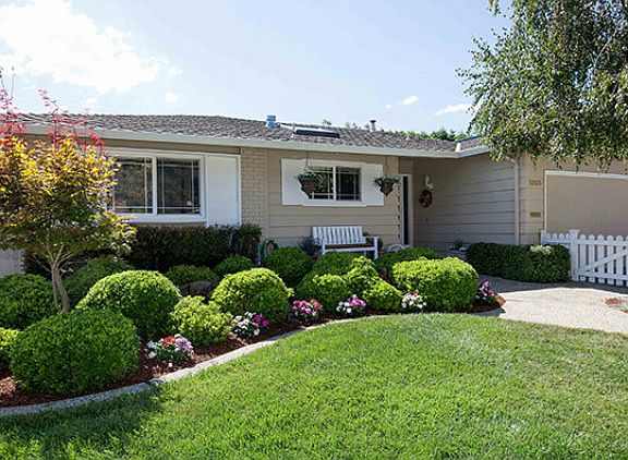 5th image of 1053 Almarida Dr