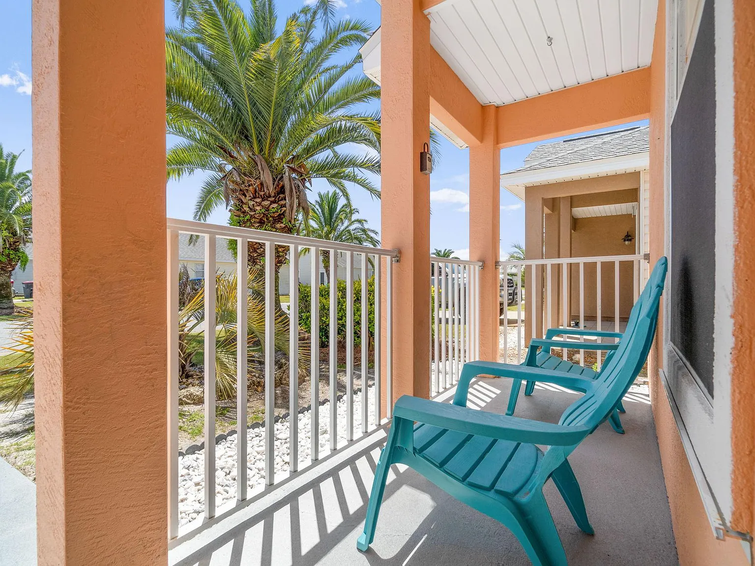 3 bed, 1332 sqft, $2,250 — Photo 3