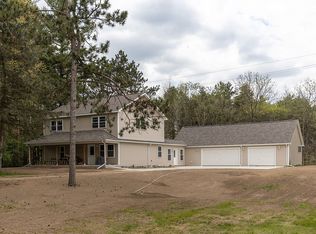 3256 Indianwood Rd, Lake Orion, MI 48362