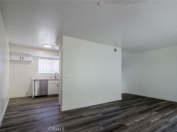 4th image of 15406 Jackson St #10