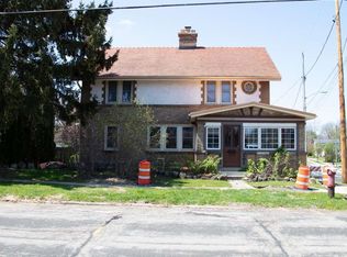 414 Dewey Ave, Watertown, WI 53094