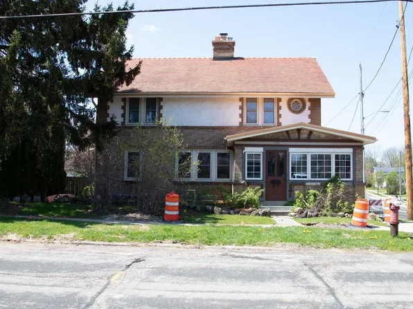 414 Dewey Ave, Watertown, WI 53094