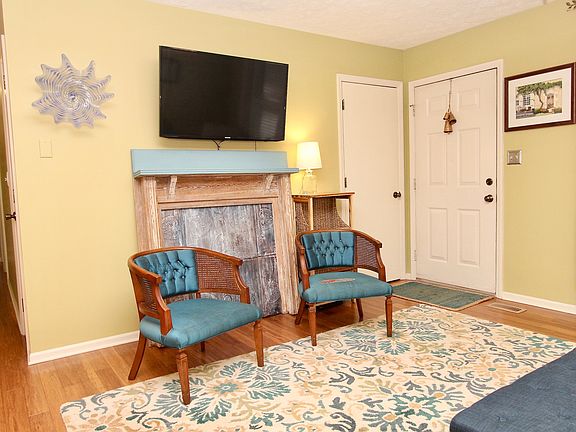4th image of 1158 Woodhill Dr