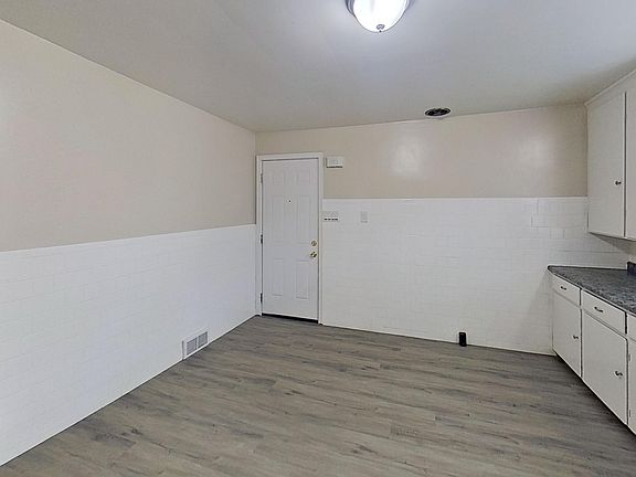 4th image of 2490 Forest Ave Unit 1